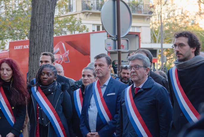 À gauche, l’impitoyable lutte des places.<br> Tous président ! J moins 350