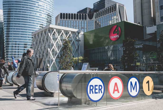 <i>Paris bas-ventre</i>, Richard Millet pulvérise à la nitroglycérine