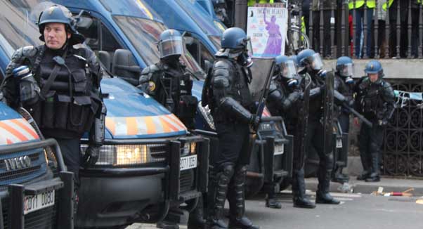 La Police est-elle la milice du Système ?